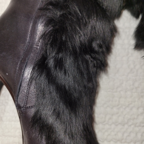 GUCCI Rabbit Saddle Soft Boots w Gold Buckle - Picture 5 of 16